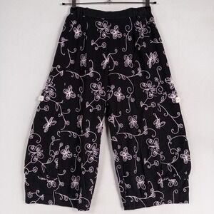 Womens Pants XS/S Black Wide Leg Crop Embroidered Butterfly Lagenlook Boho